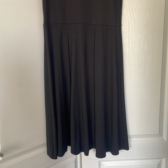 Black A line midi dress - Picture 3 of 4